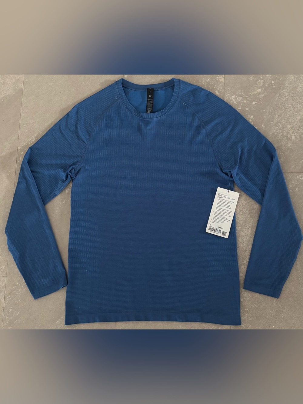 Lululemon Men’s Metal Vent Tech Long-Sleeve Size Small